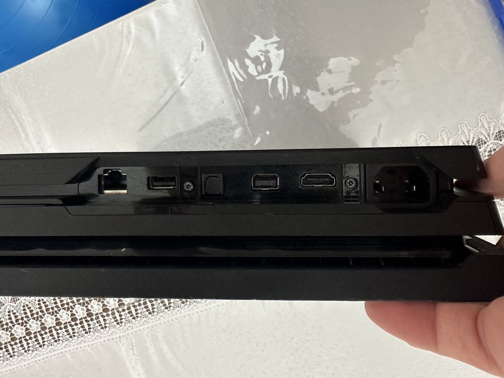 Play station 4 pro