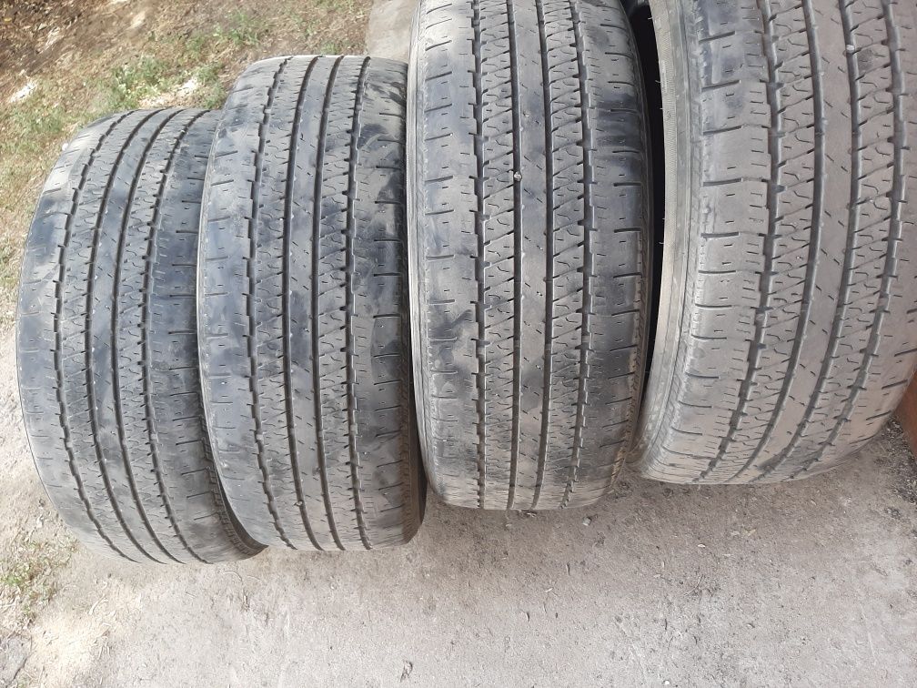 Продам шины 235/55/18