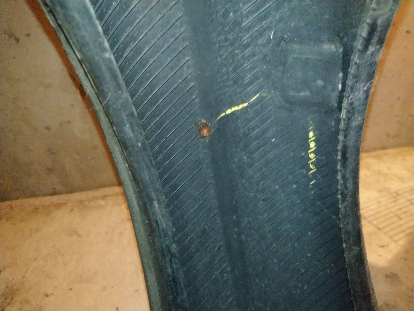 Продам шины  185/65 r14