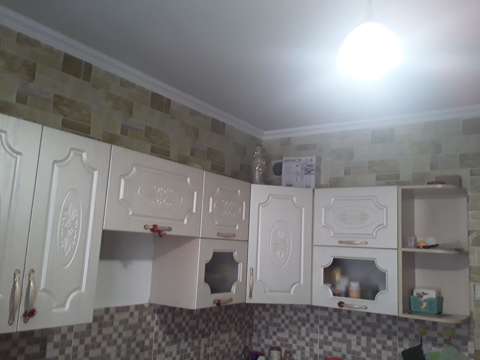 Кух.гарнитур угловой, 2,10 × 1,40. 100 тыс., торг