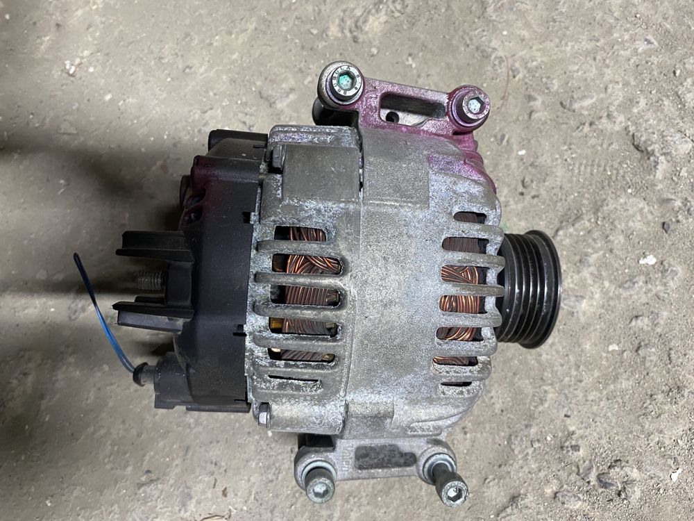 Генератор passat audi a4 VAG 06B903018 AC