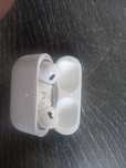 Продам наушники airpods pro