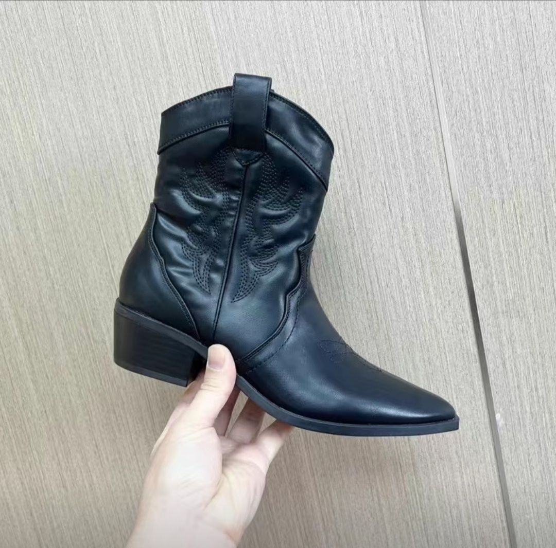 Казаки.Черный ботильоны.