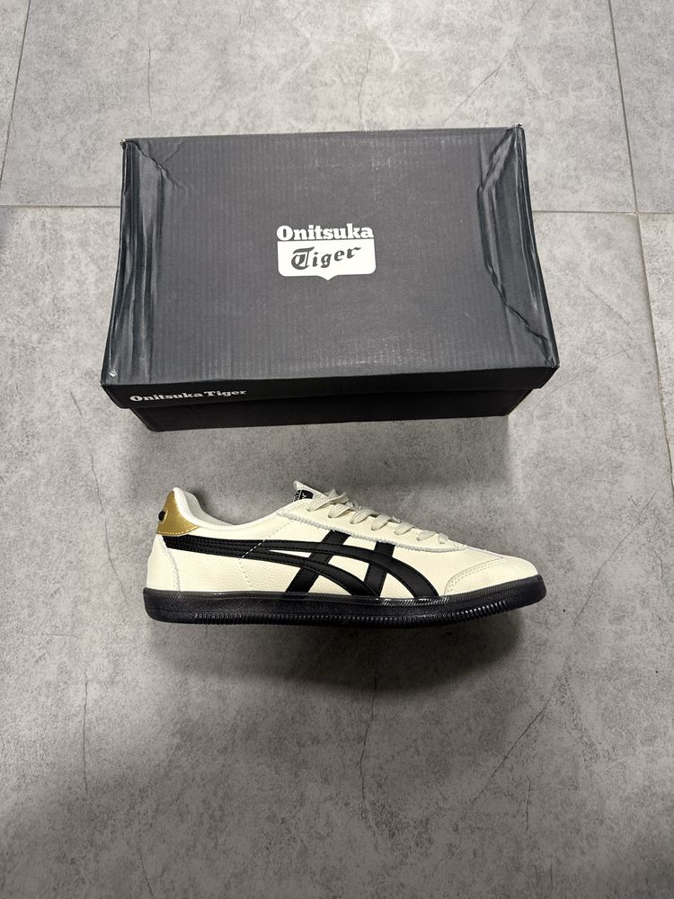 Onitsuka Tiger Tokuten