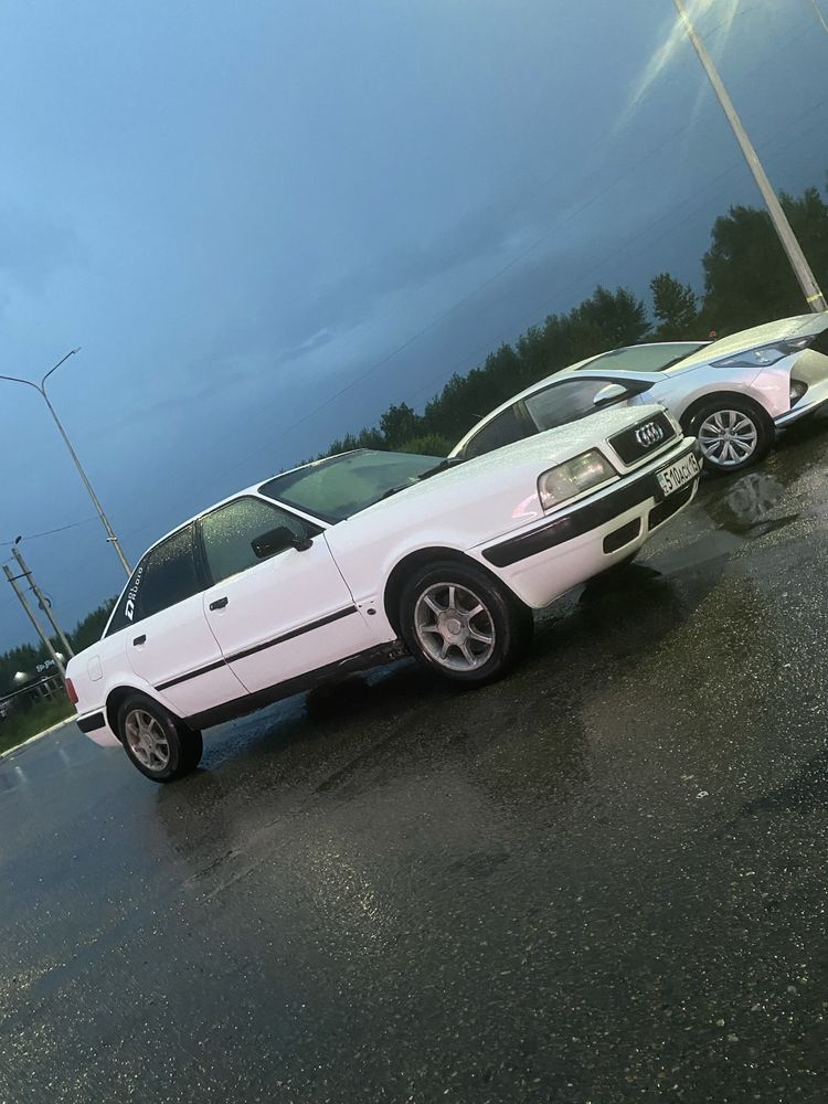 Продам Ауди 80 б 4