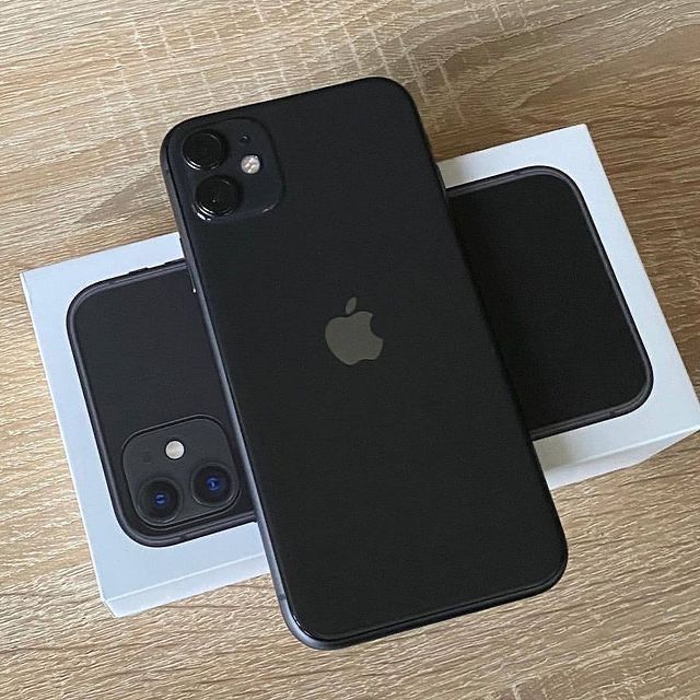 Обменяю Iphone 11 в паре с Apple Watch SE 2