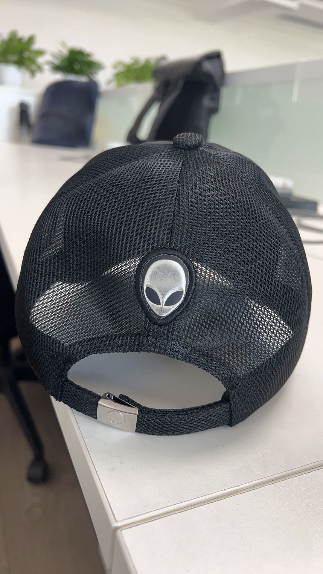 Кепка alienware  .