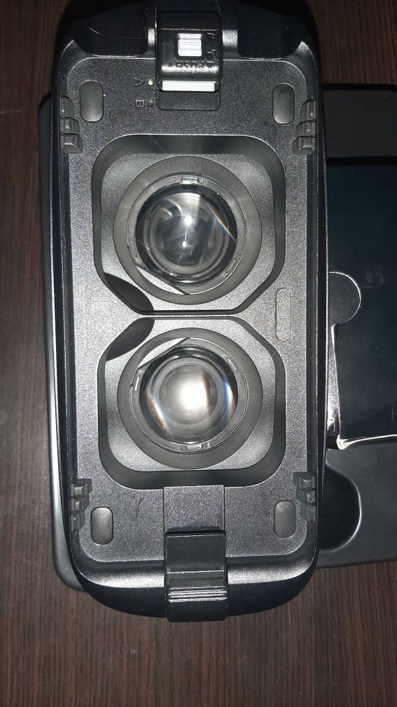 Очки виртуальной реальности Samsung Gear VR SM-R324