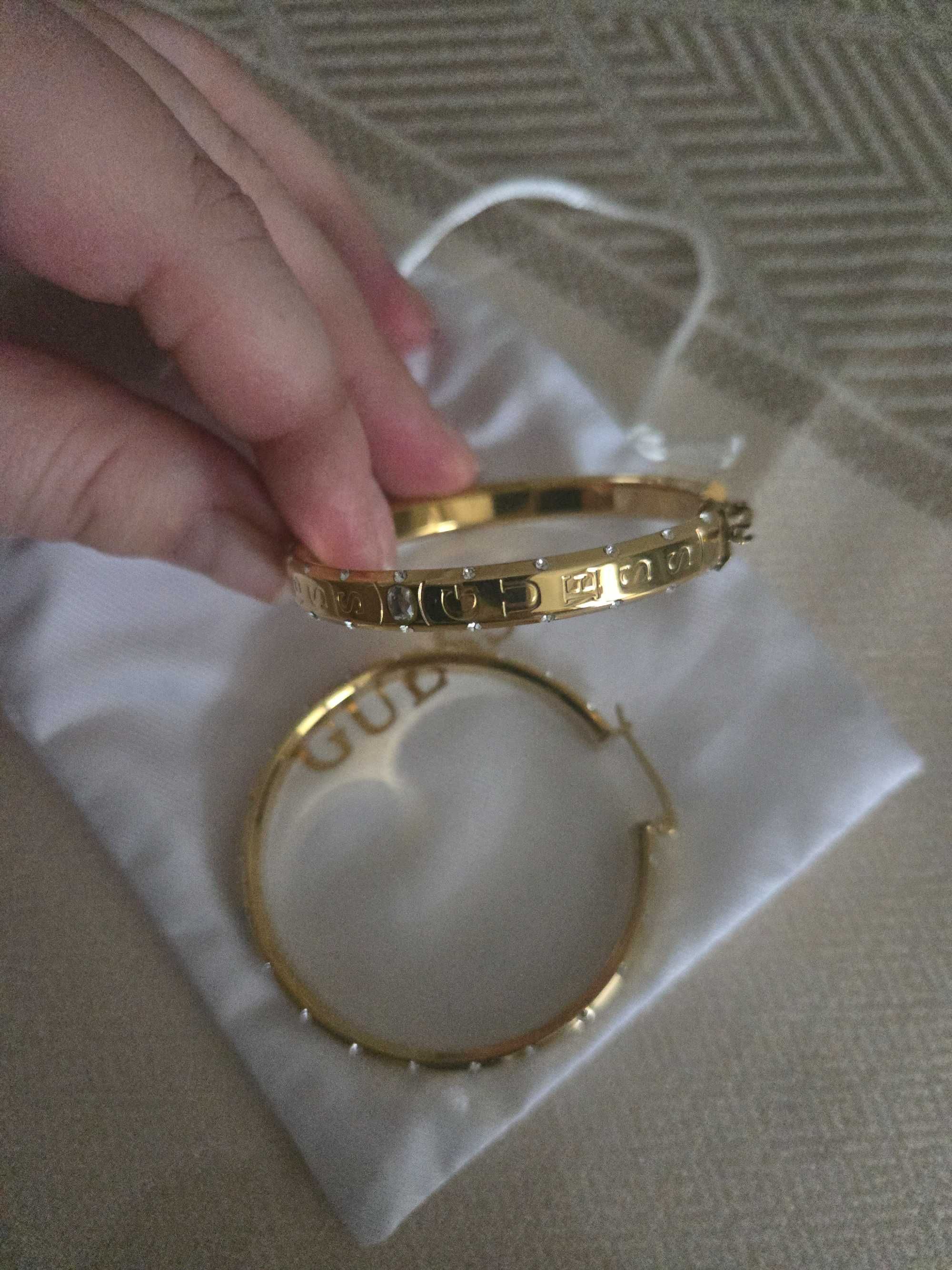 Серьги guess. Продам серьги цвет под желтое золото.