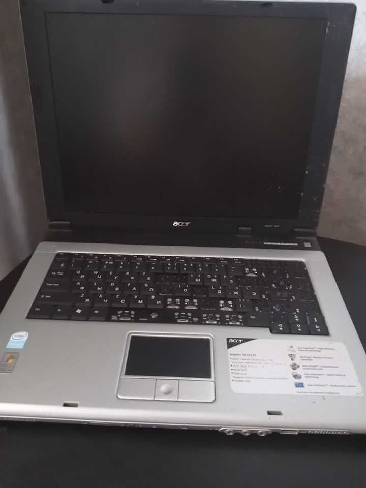 Продам ноутбук acer.