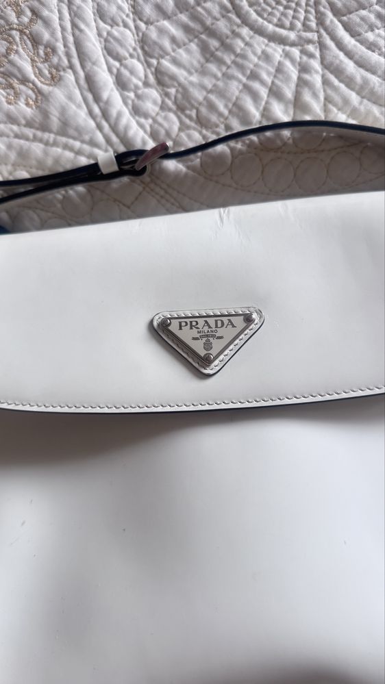 Продам сумку prada
