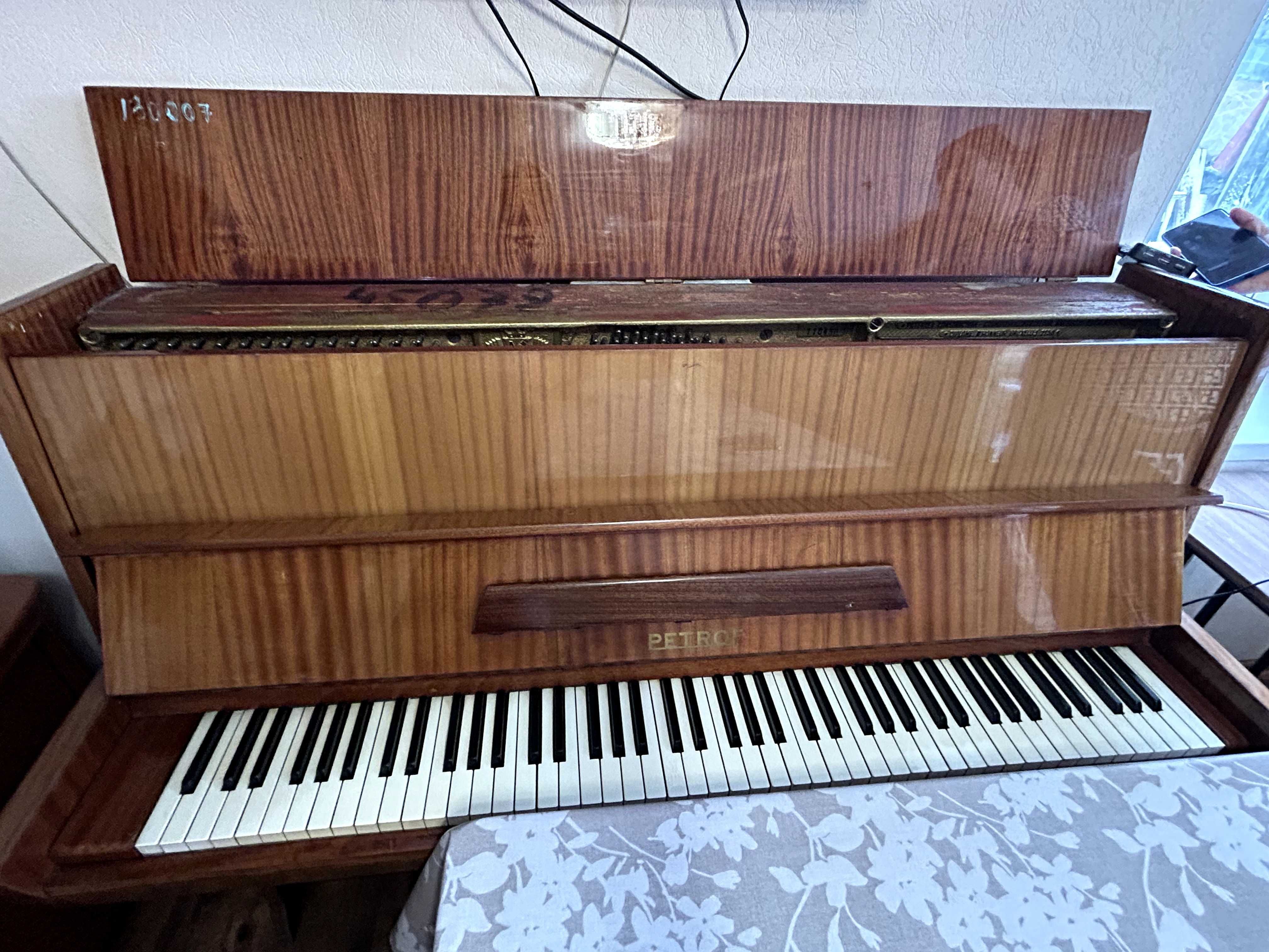 Продам фортепиано