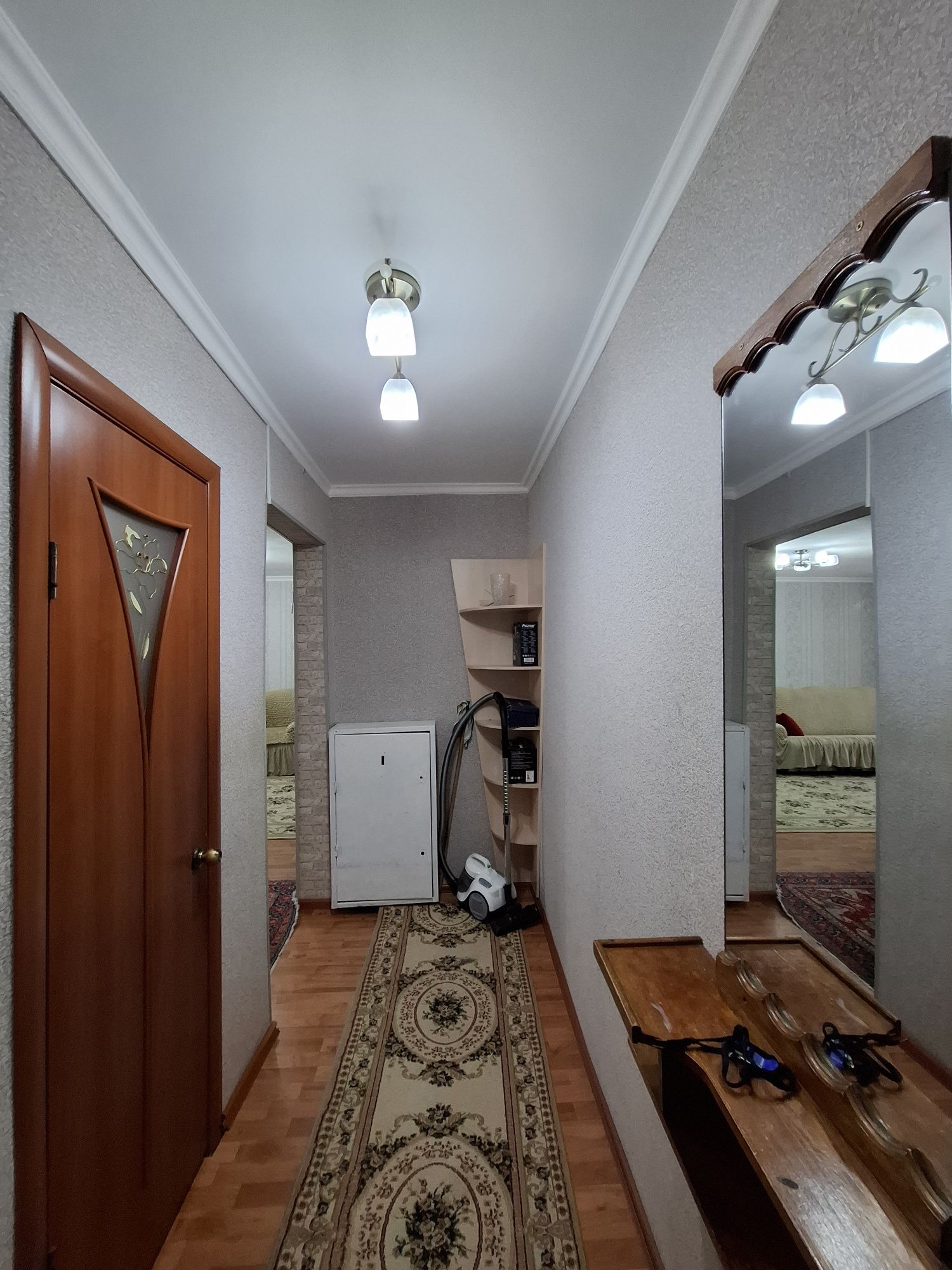 Продам 1 комн.квартиру полнстью меблирована.  Удобная локация..