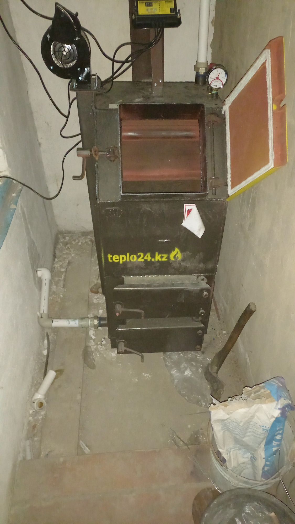 Бір апталық көмірмен жағатын печь жағдайы өте жақсы жаңа