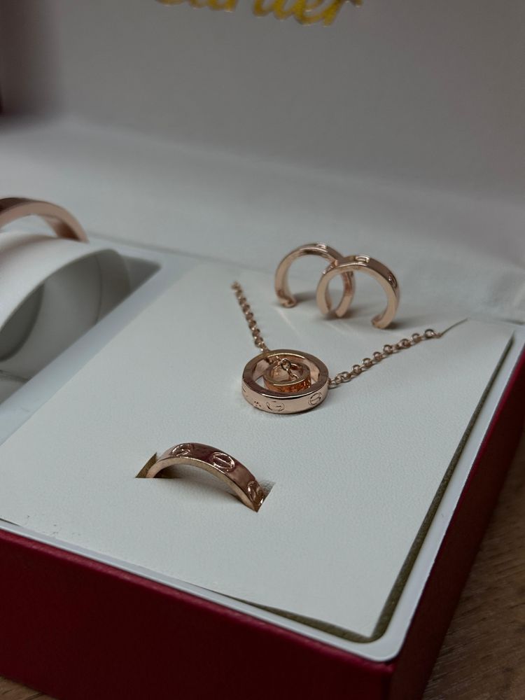 Cartier женский набор