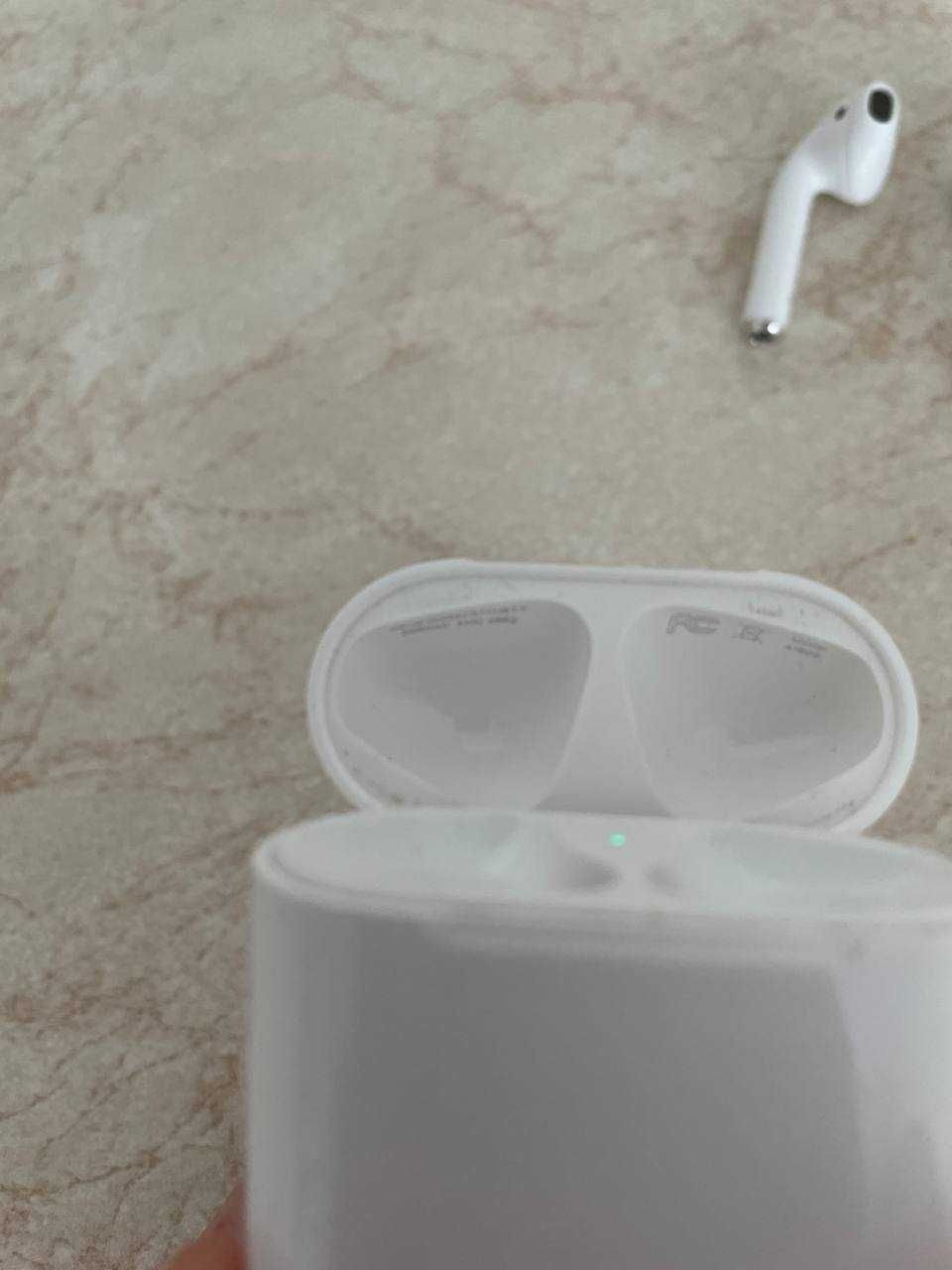 AirPods 1, Б/У, покупал сам в США
