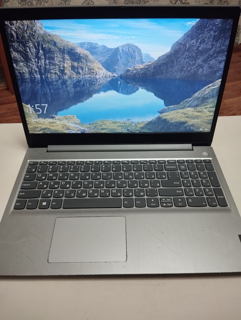 Lenovo IdeaPad 3 15IML05