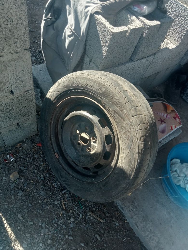 Продам запаску от тойоты