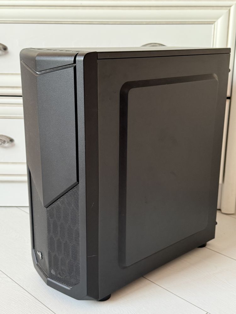 корпус aerocool tomahawk-s