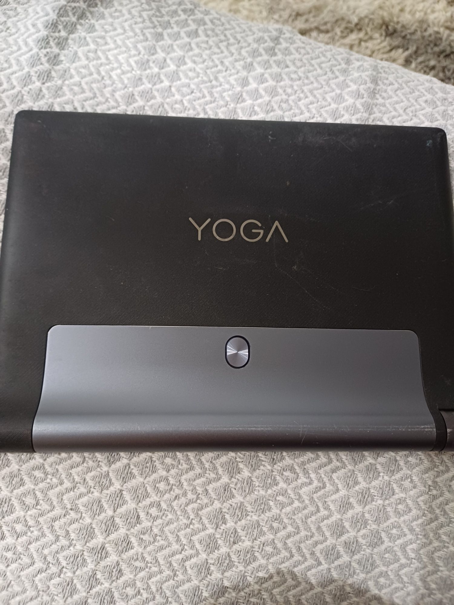 Планшет lenovo в хорошем состояние