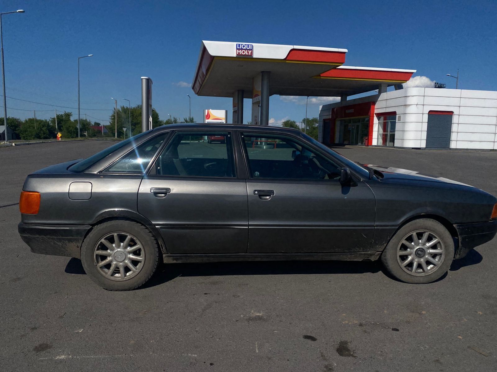 Продаю ауди 80 1989г