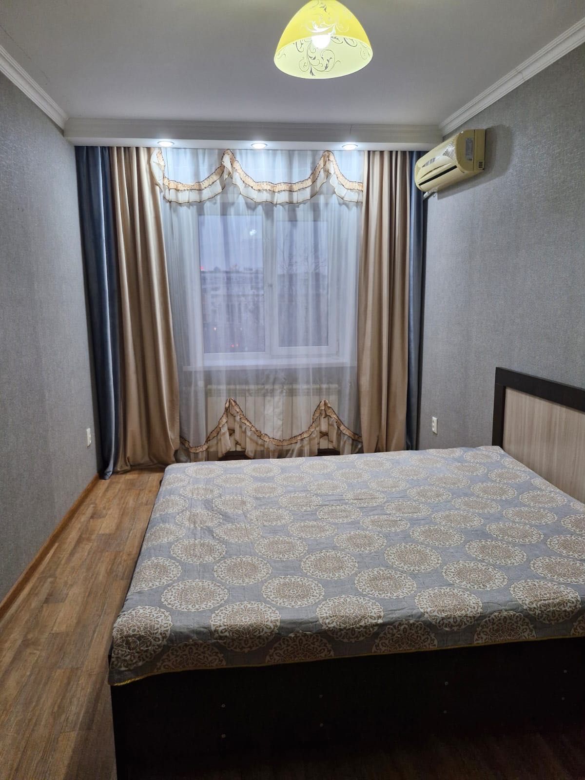 Продам 3-комнатную квартиру в центре города