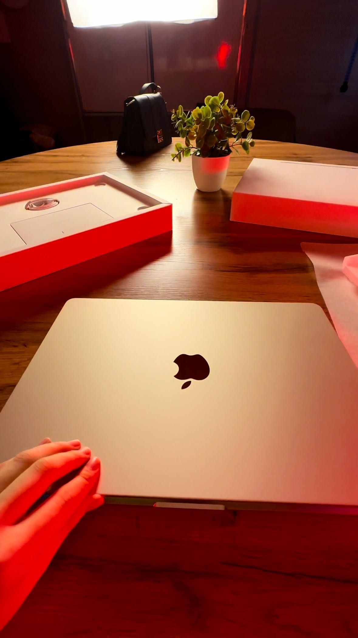 Золотистый Macbook Air 15.6 | M2, 512GB | 2023г.