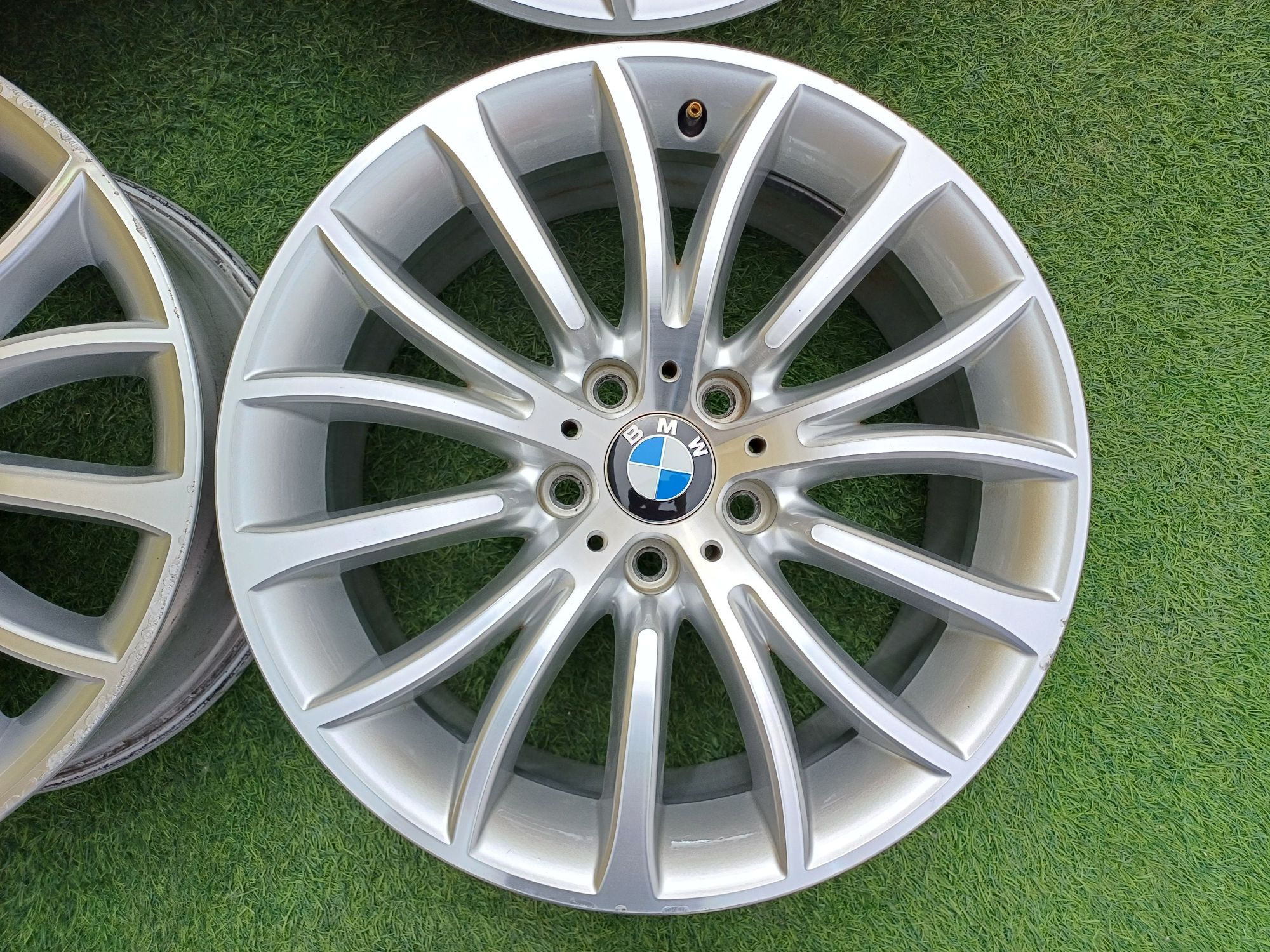 Диски R18 5x120 (Стиль 454) на BMW.