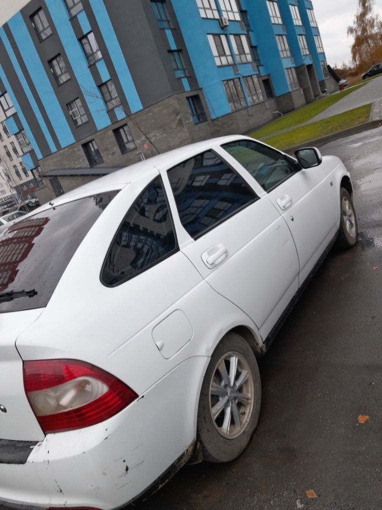 Продам приору 2010 года