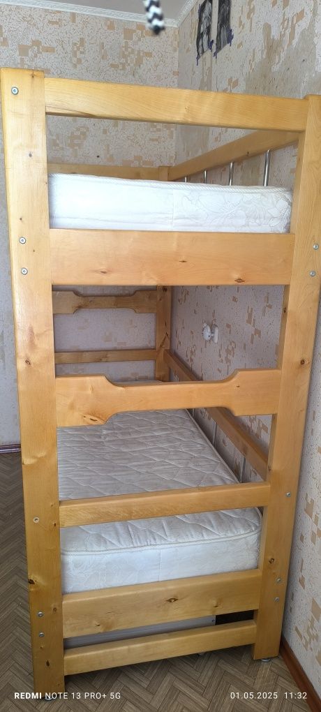 Продам двухъярусная кровать