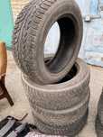 Продам шины 2 комплекта зимние 1 летние r17