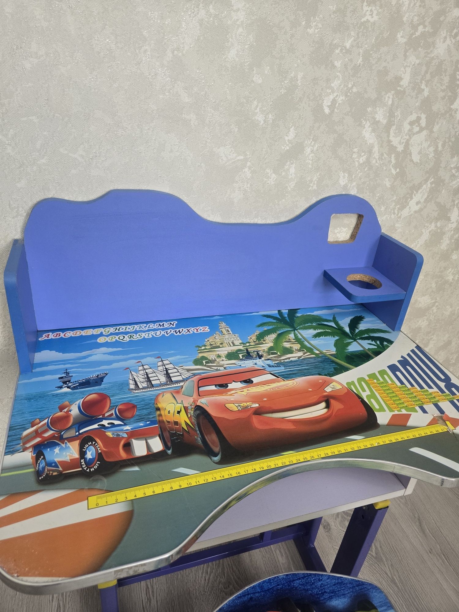 Продам детский столик
