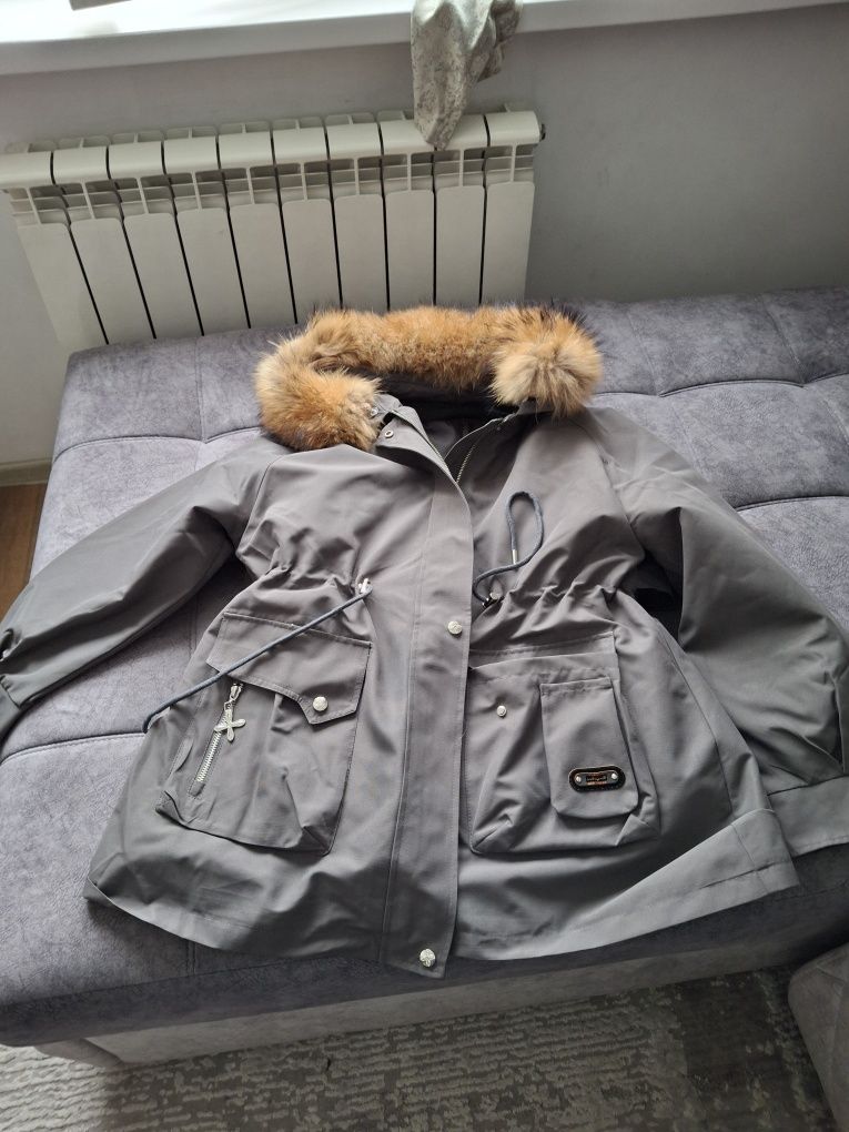 Парка зимнее серый