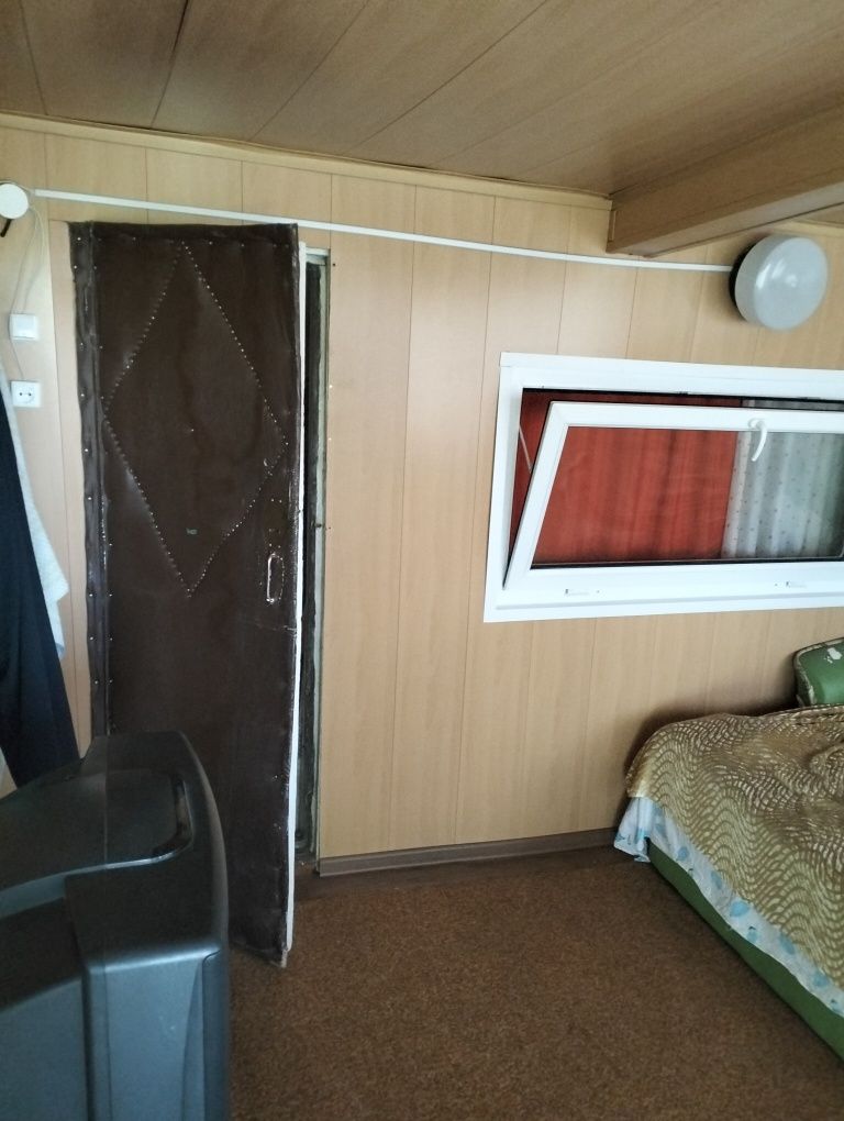 Продам двухэтажный гагажВарианты