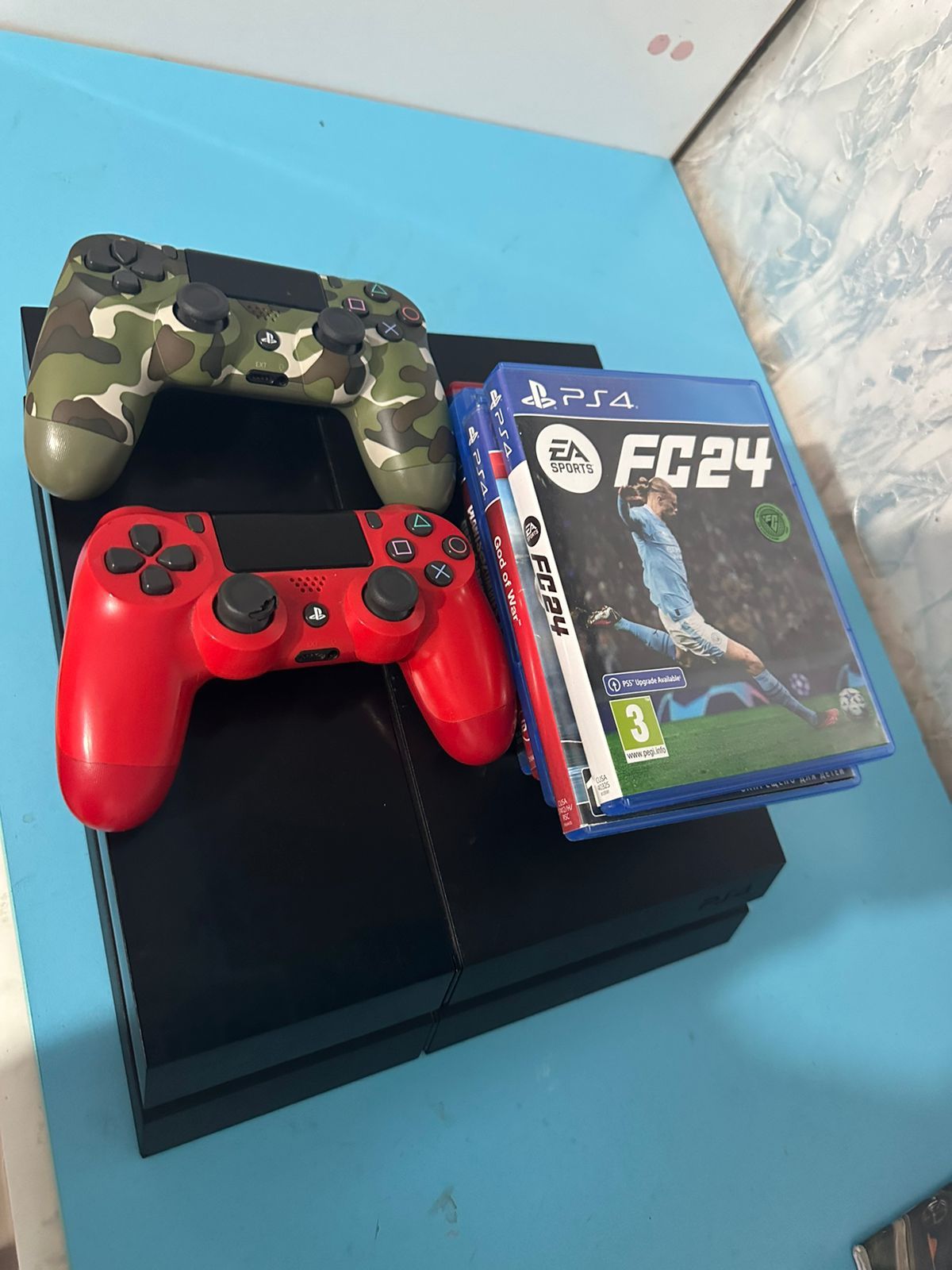 Продам пс4,ps4 обслужена