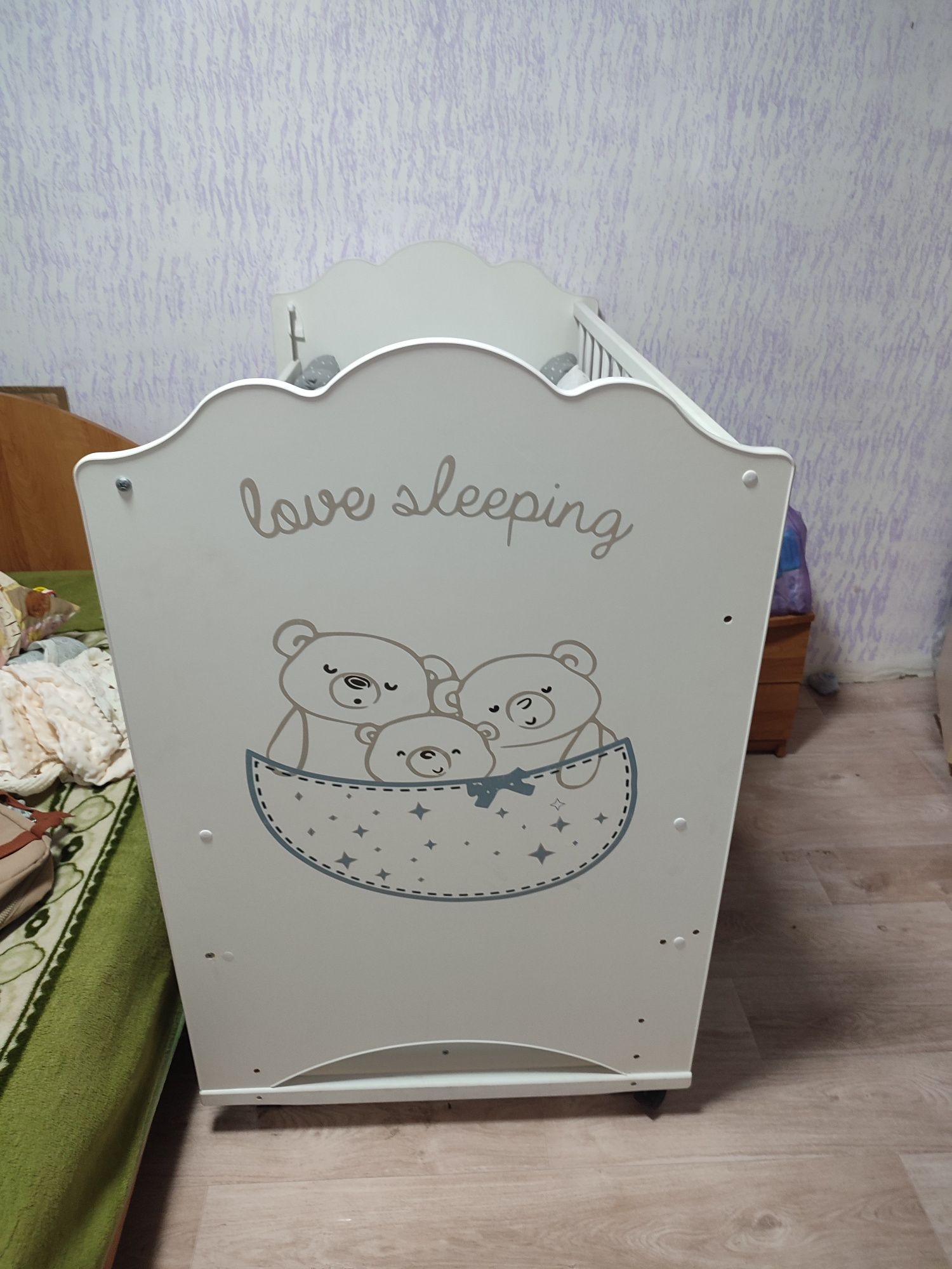 Продам детскую кроватку