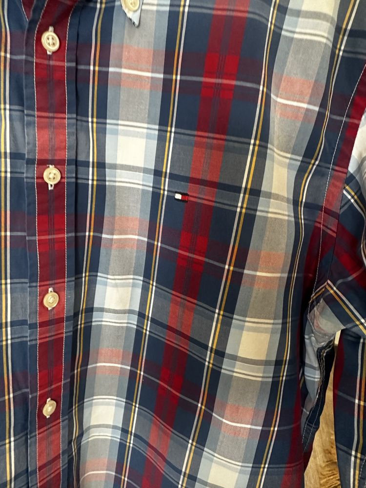 Рубашка Tommy Hilfiger оригинал «м/л»