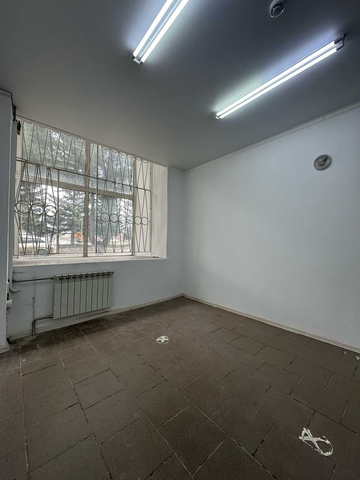 Продам коммерческое помещение по ул Гагарина 4