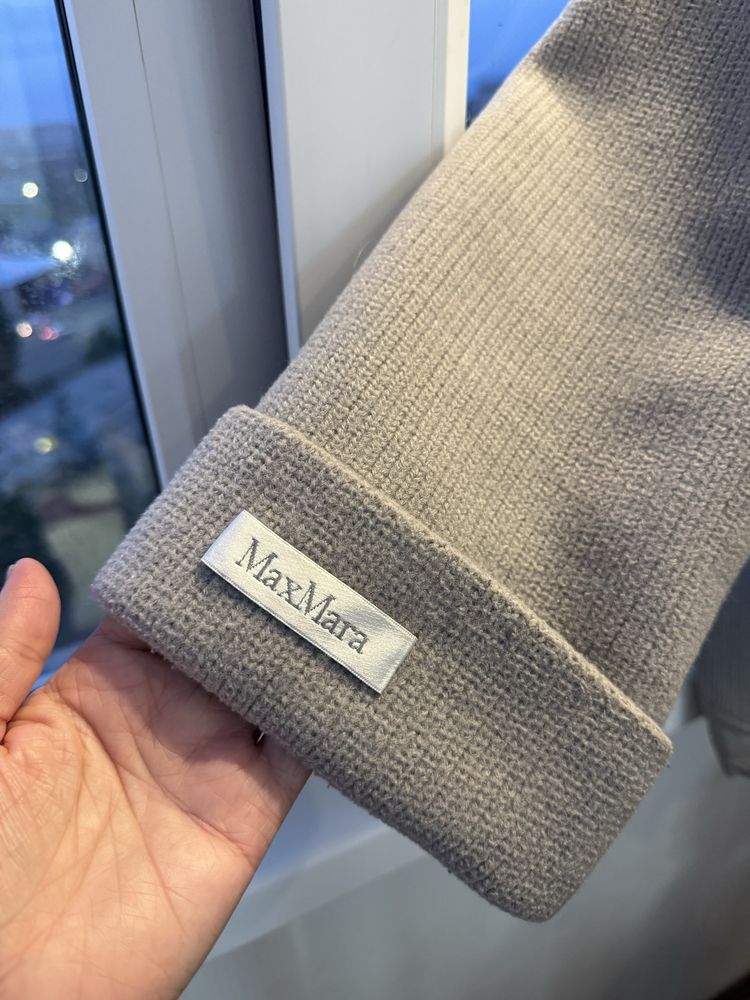 Продам куртку MaxMara