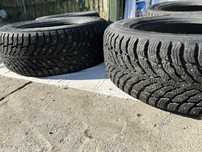 Продам шины Nokian Hakkapeliitta 9 215/60 R16 99T с шипами