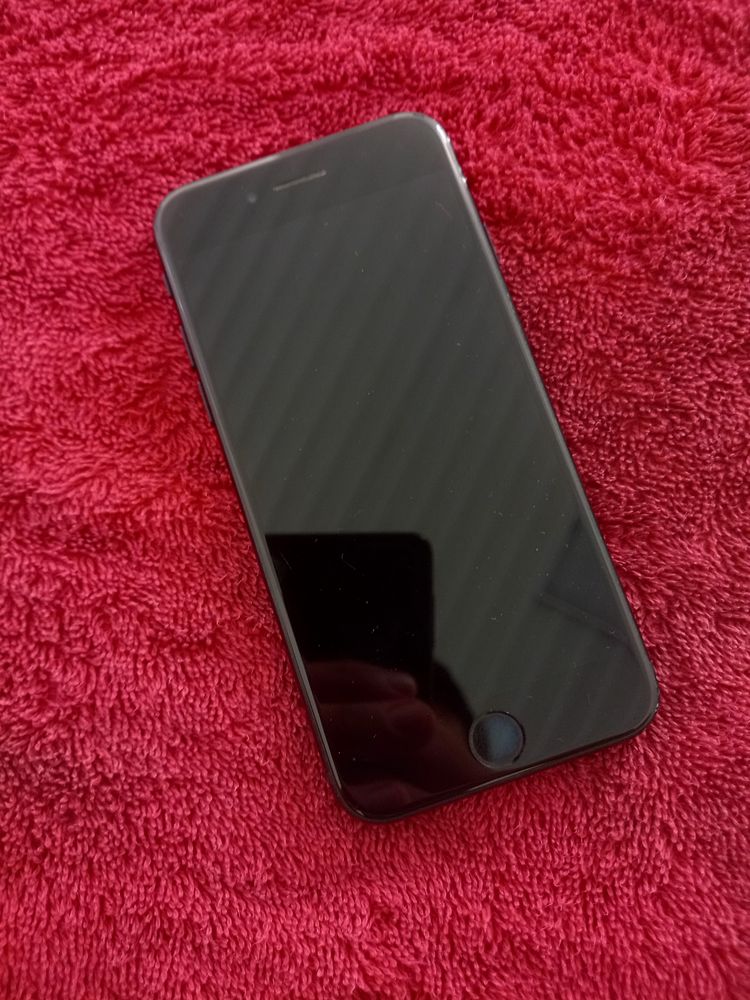 Iphone se 2022…..