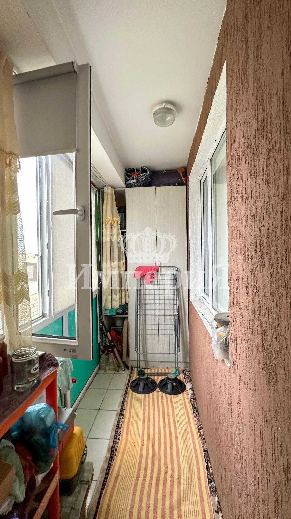 Продам 2 ком 8 мкр Айжан Империя