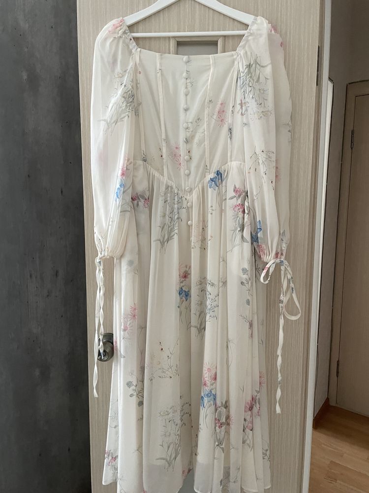 Продам лекгое летнее платье