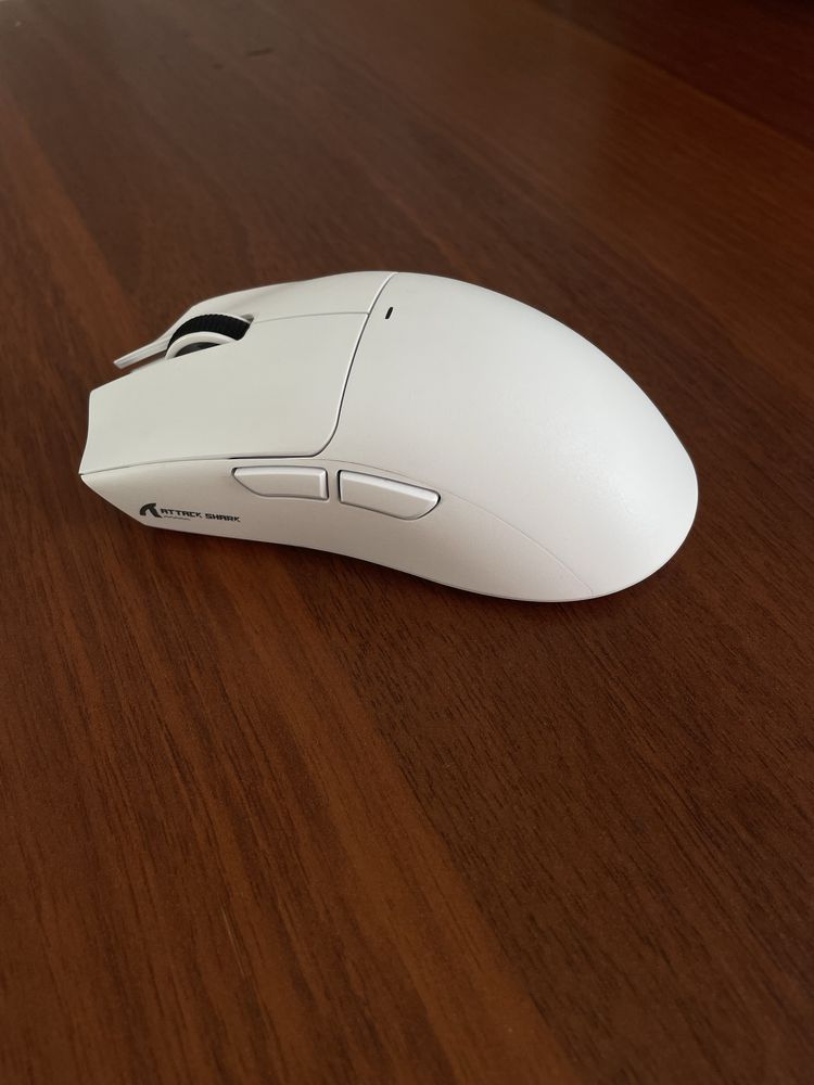 Продам мышьку Attack Shark X11
