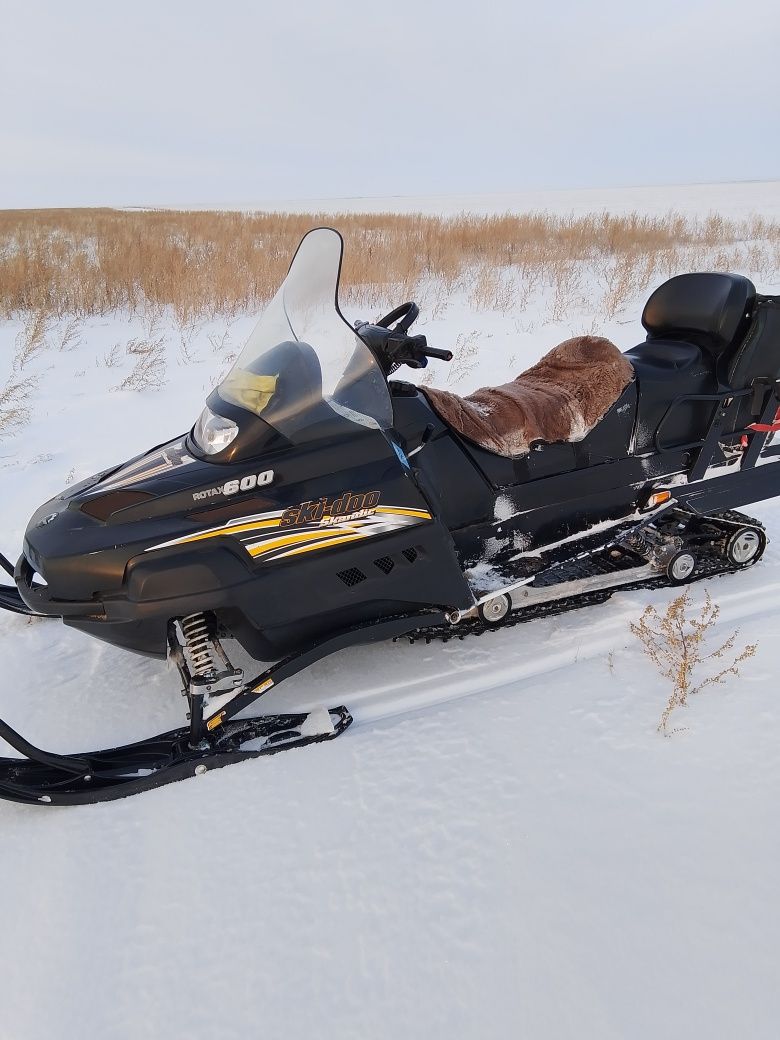 Продам снегоход BRP 600