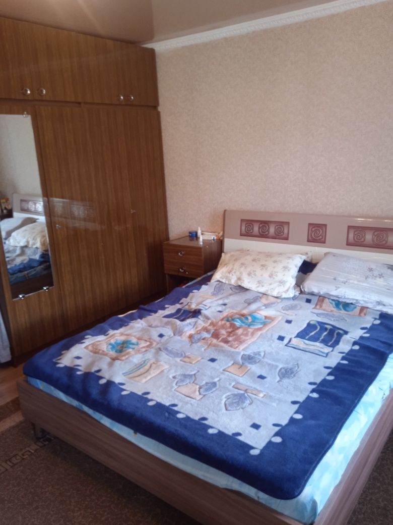 Продам дом 3х ком.по центральной улице в соц городе.