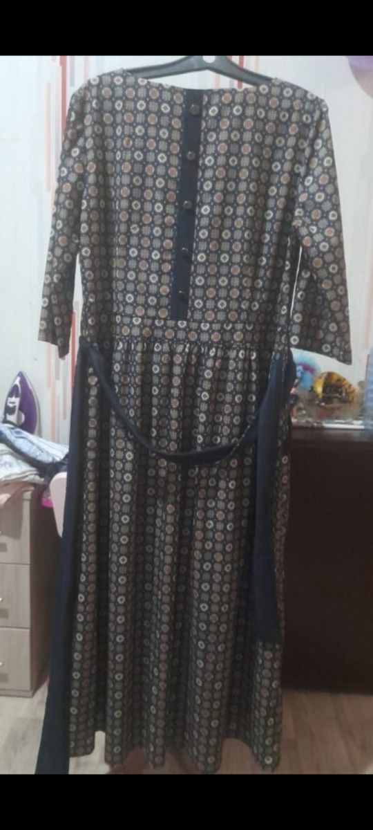 Продаются женские платья