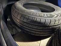 Продам шины 2шт.  Цена 14000 за одну 215*60 R16