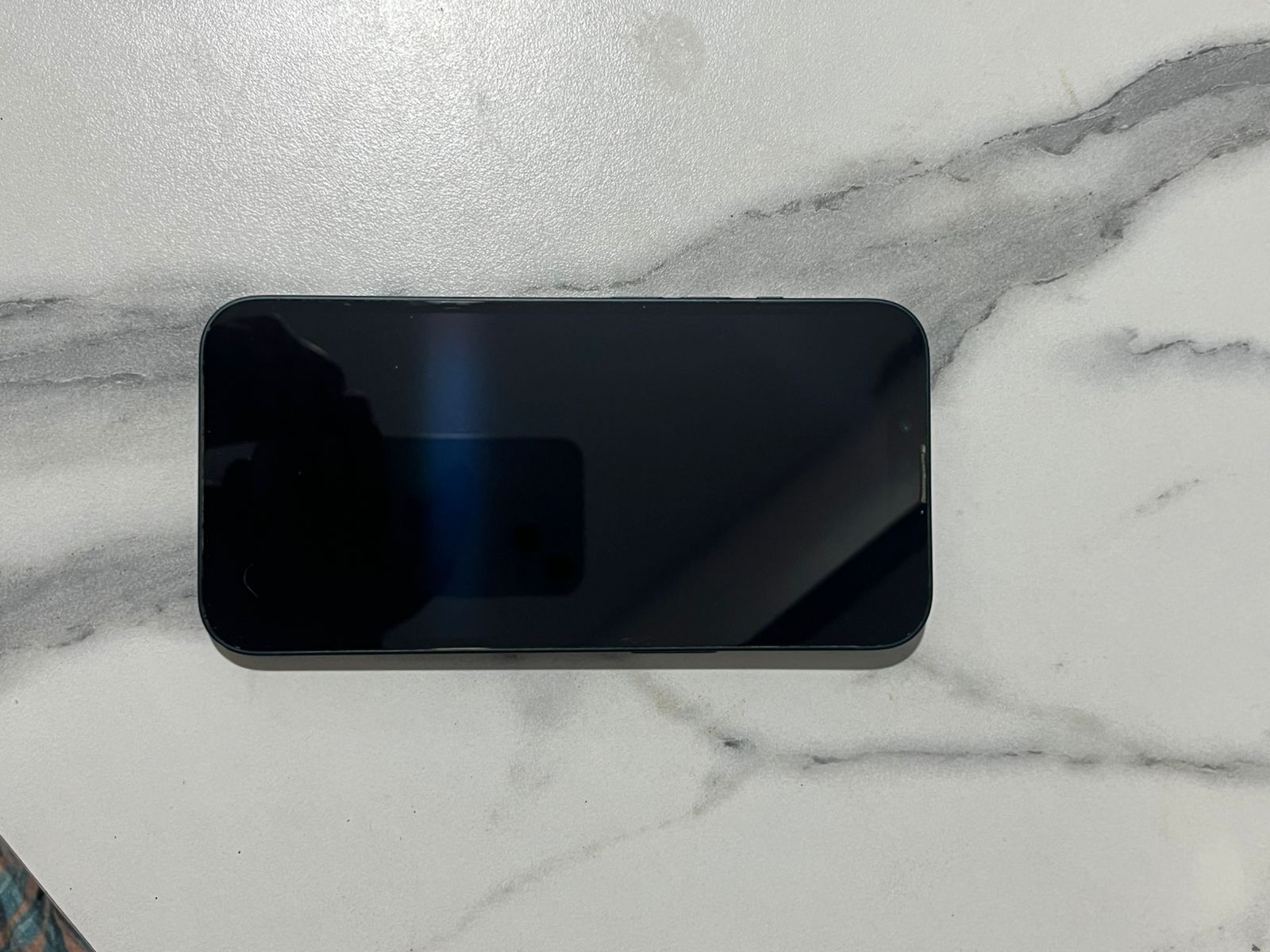 IPHONE 13 очень в хорошем состоянии