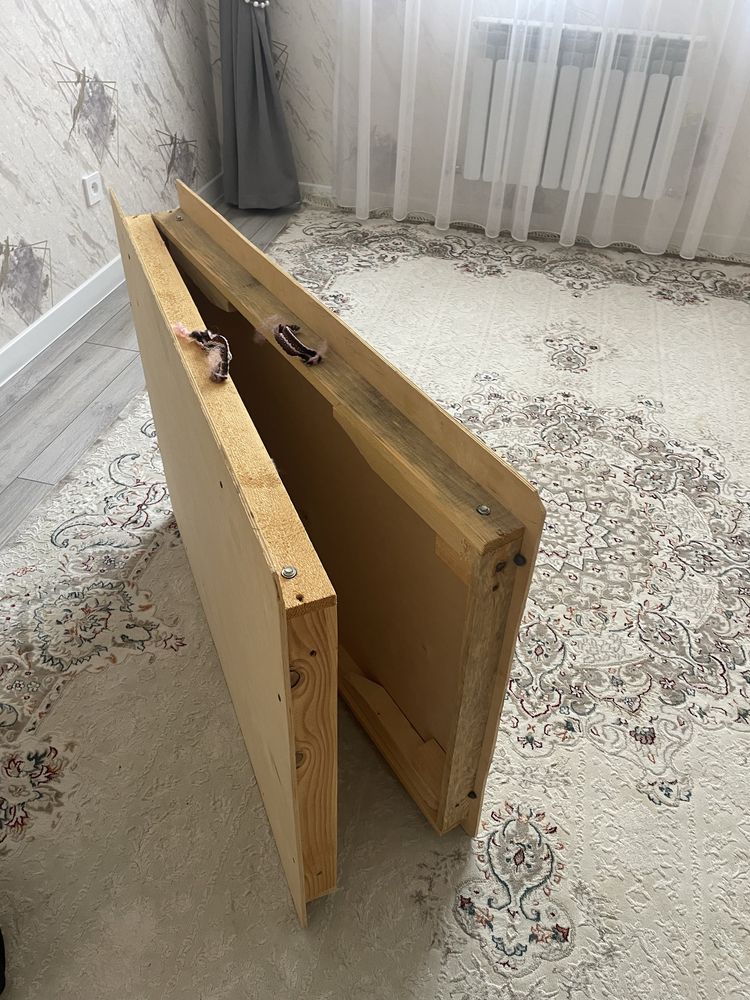 Продаю столы состояние почти новое 30 к